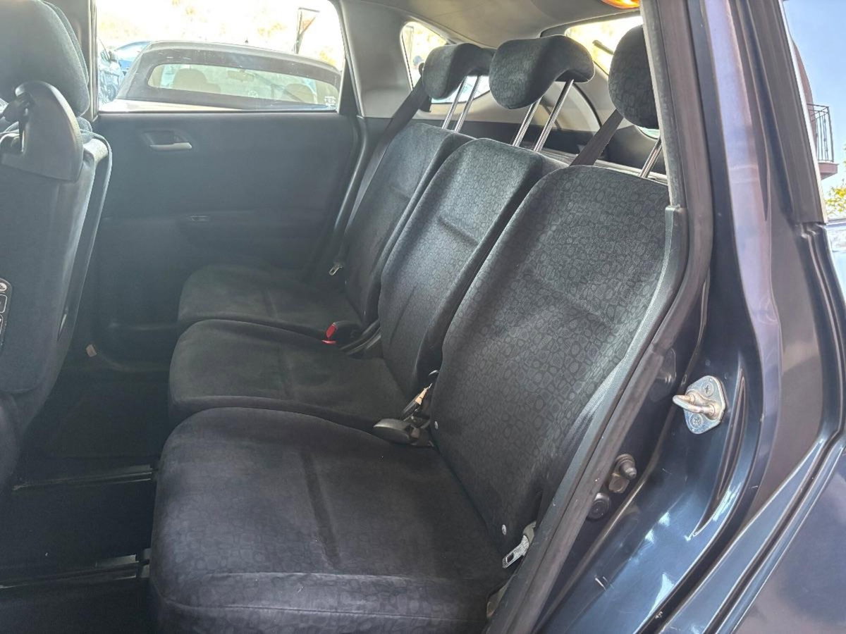Honda FR-V 16V i-CTDi Comfort (8)