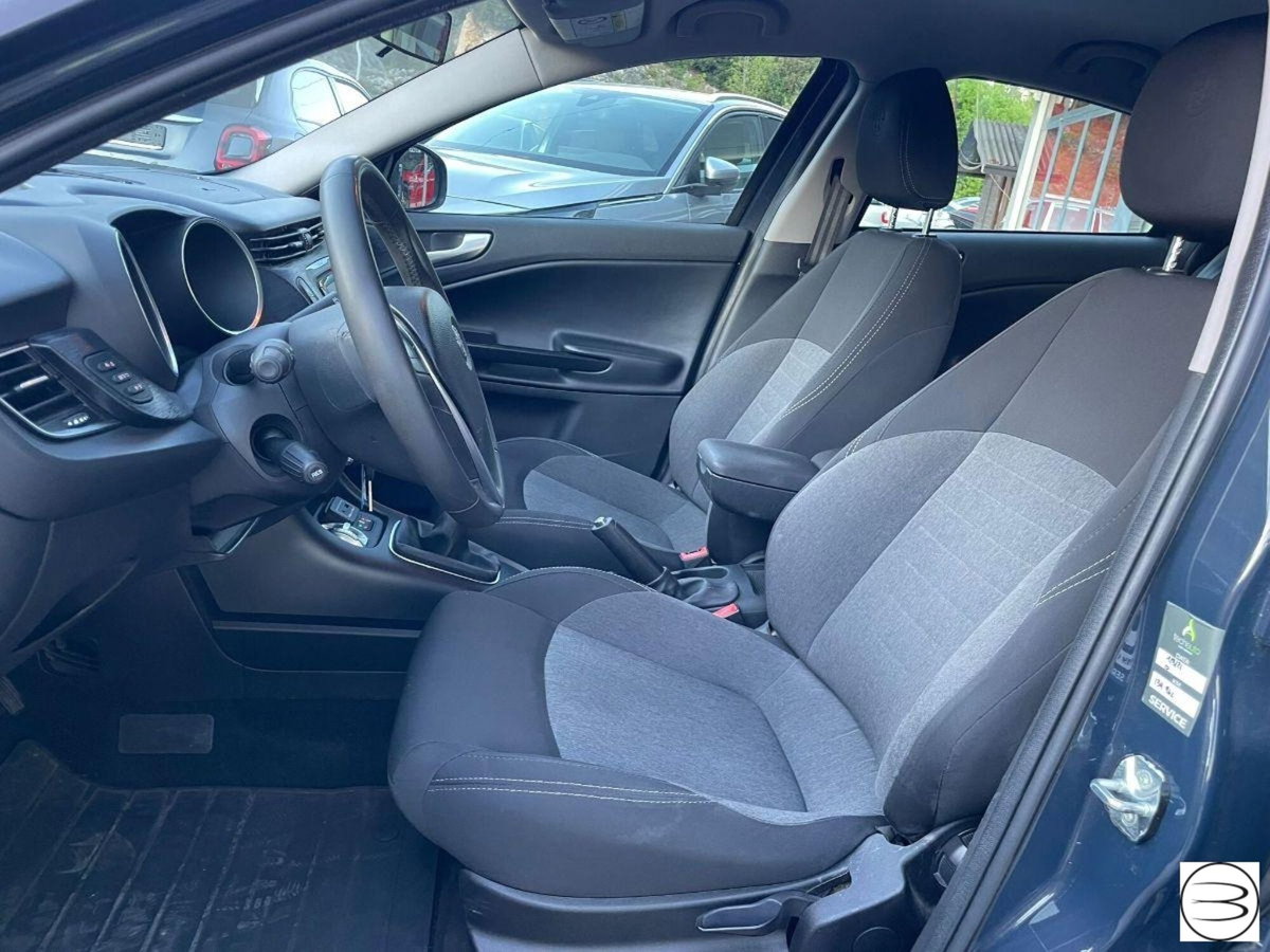 Alfa Romeo Giulietta 1.6 JTDm Super 120cv (8)