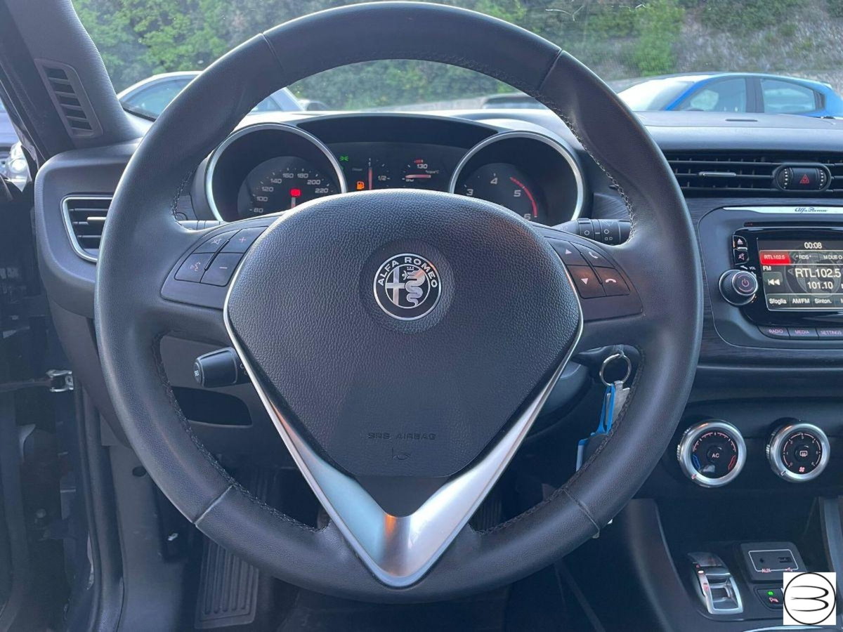 Alfa Romeo Giulietta 1.6 JTDm Super 120cv (10)