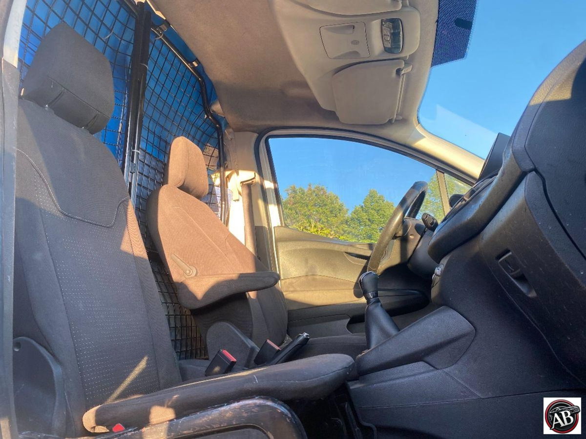 Ford Transit Courier 1.5 TDCi 75CV  Trend (17)