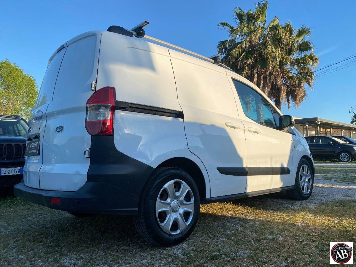 Ford Transit Courier 1.5 TDCi 75CV  Trend (7)