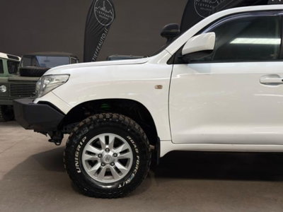 Toyota Land Cruiser V8 V8 4.5 D4-D 7 posti (7)