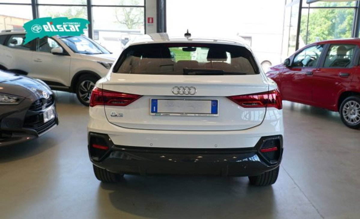 Audi Q3 2.0 tdi Business Advanced 150cv s-tronic (5)