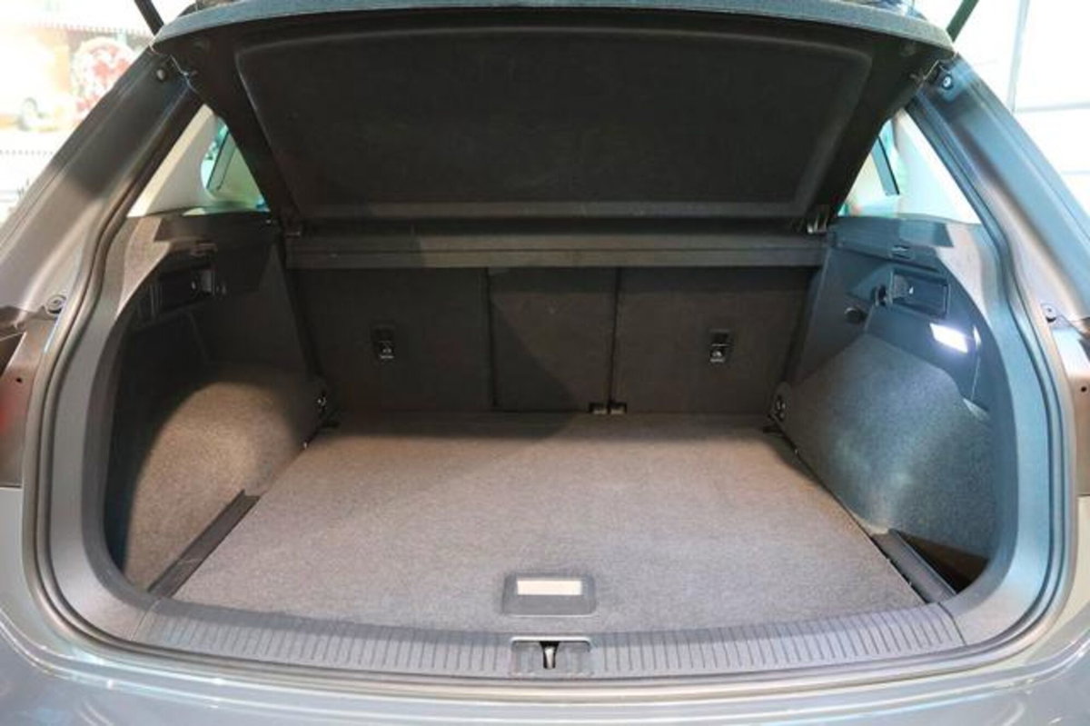 Volkswagen Tiguan 2.0 TDI 150 CV SCR DSG 4MOTION Life (12)