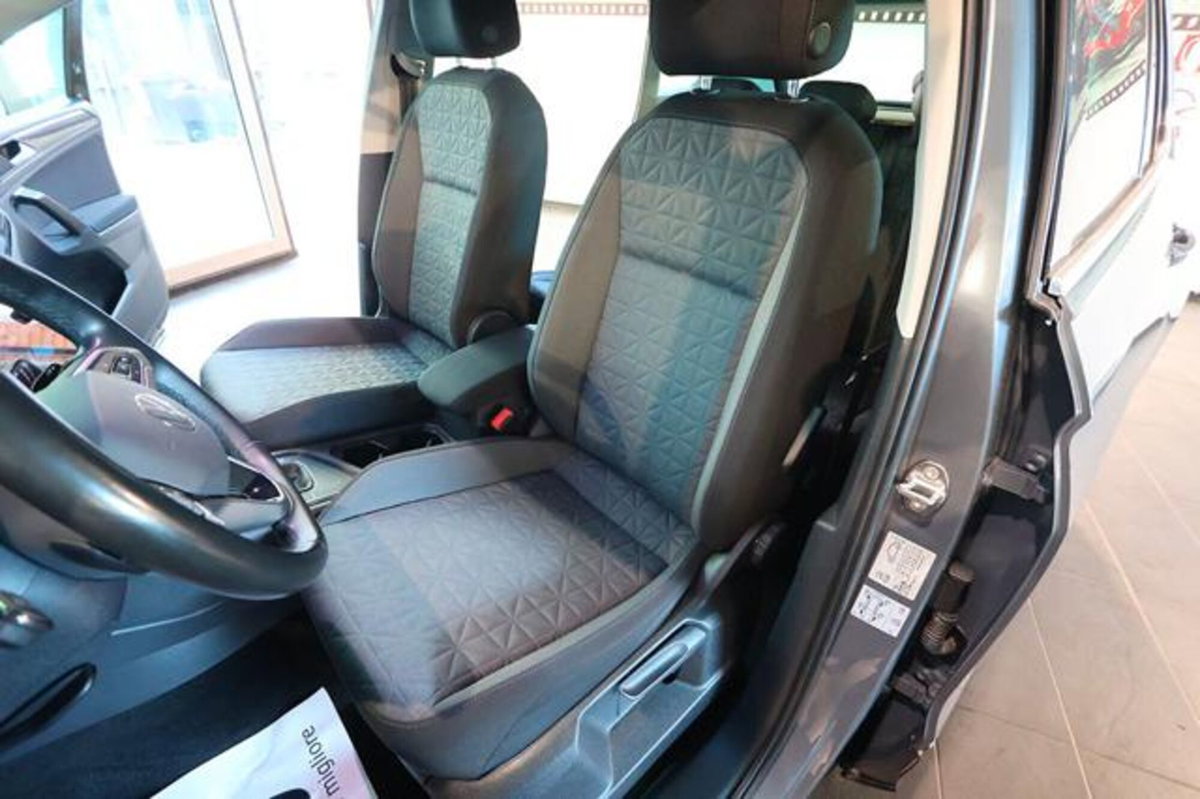 Volkswagen Tiguan 2.0 TDI 150 CV SCR DSG 4MOTION Life (17)