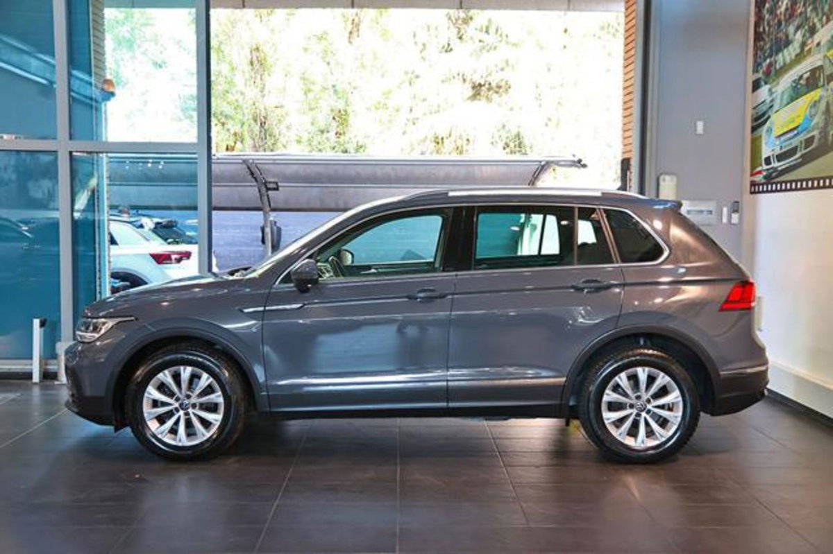 Volkswagen Tiguan 2.0 TDI 150 CV SCR DSG 4MOTION Life (3)