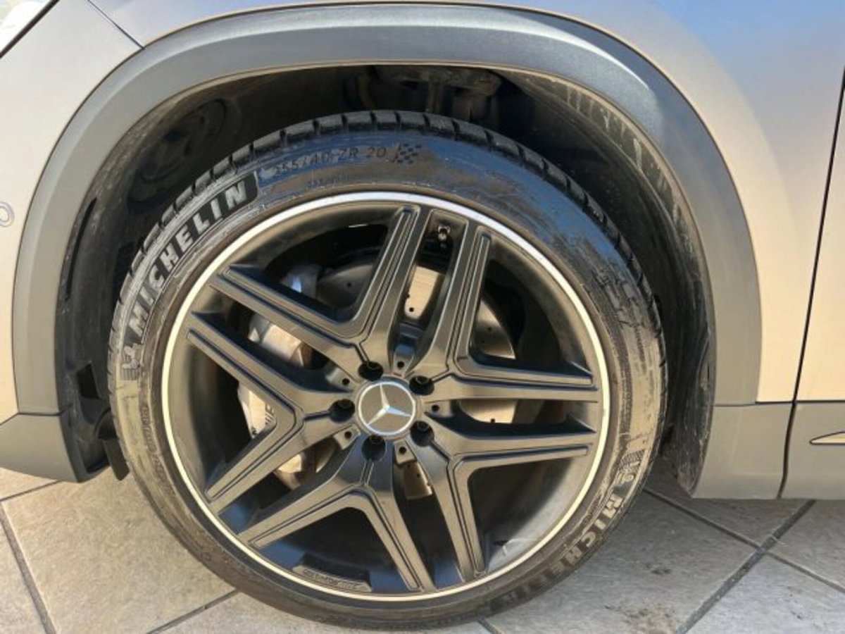 Mercedes-Benz GLA SUV AMG 35 Premium AMG Spectral Edition 4matic auto (8)