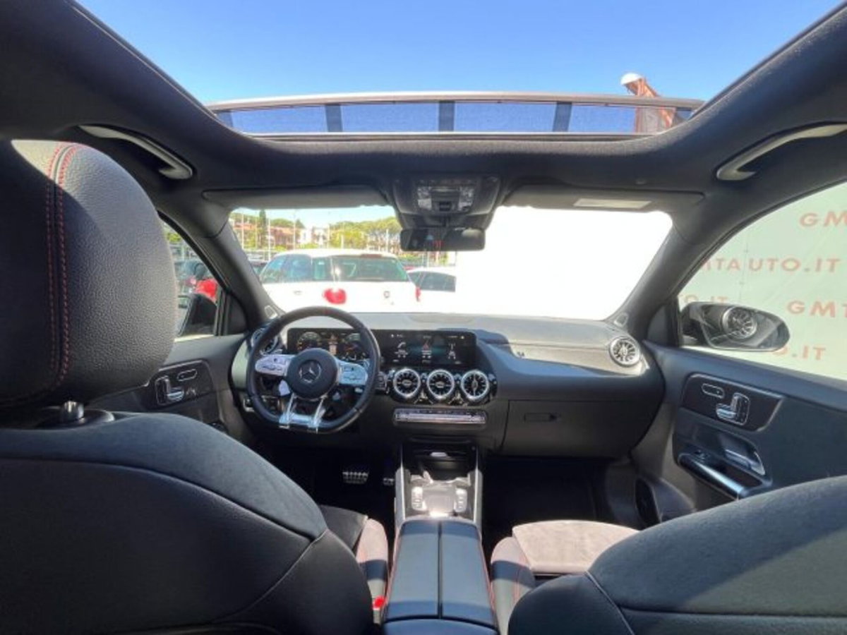 Mercedes-Benz GLA SUV AMG 35 Premium AMG Spectral Edition 4matic auto (9)