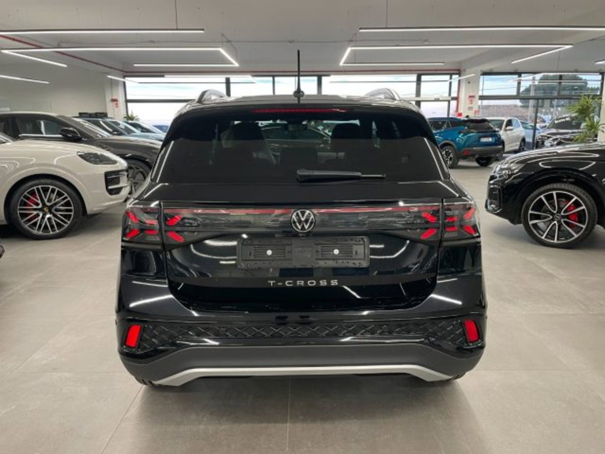 Volkswagen T-Cross 1.0 tsi R-Line 115cv (16)