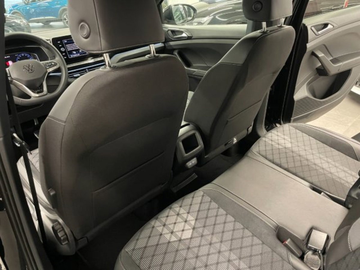 Volkswagen T-Cross 1.0 tsi R-Line 115cv (19)
