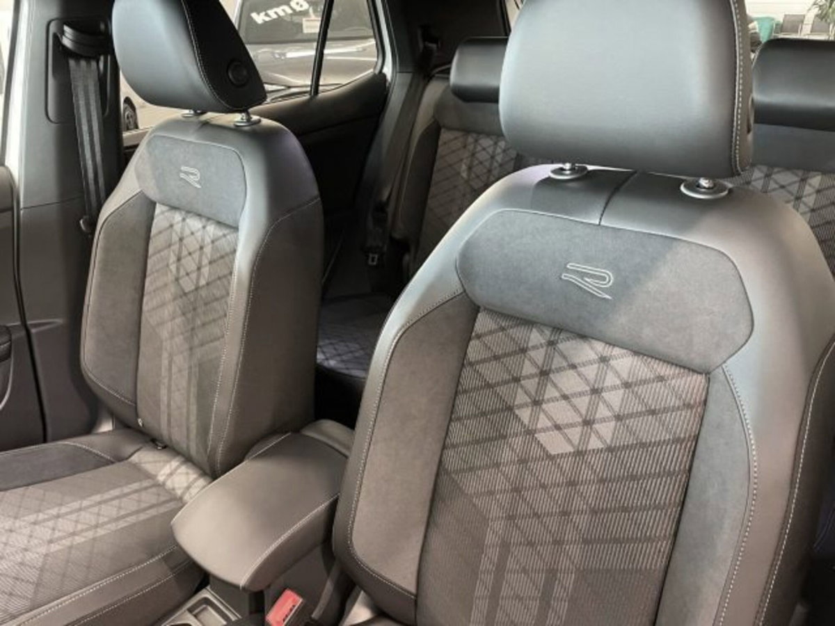 Volkswagen T-Cross 1.0 tsi R-Line 115cv (11)