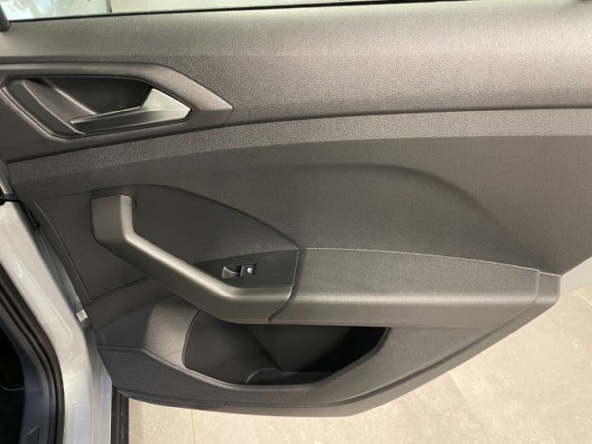 Volkswagen T-Cross 1.0 tsi R-Line 115cv (18)