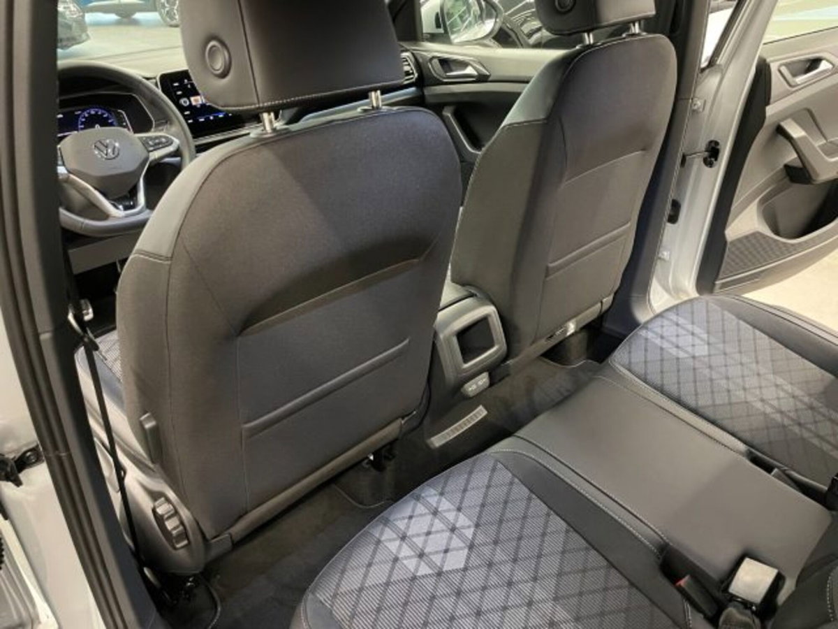 Volkswagen T-Cross 1.0 tsi R-Line 115cv (19)