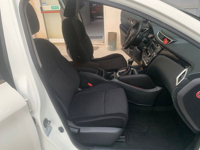 Nissan Qashqai 1.5 dCi DPF Acenta (12)