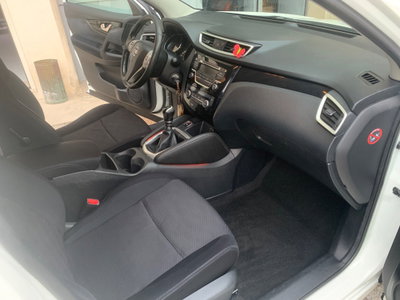 Nissan Qashqai 1.5 dCi DPF Acenta (13)