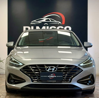 Hyundai i30 Fastback 1.0 T-GDI iMT 48V Prime (2)
