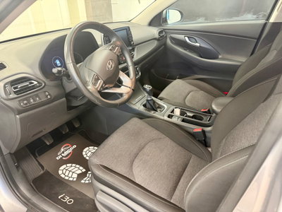 Hyundai i30 Fastback 1.0 T-GDI iMT 48V Prime (9)
