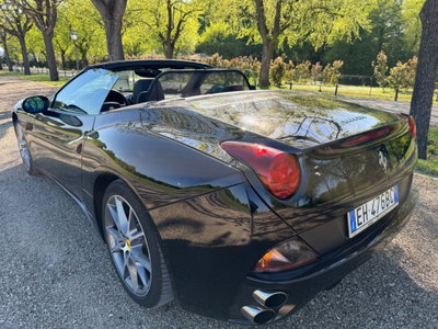 Ferrari California Spider California DCT (15)