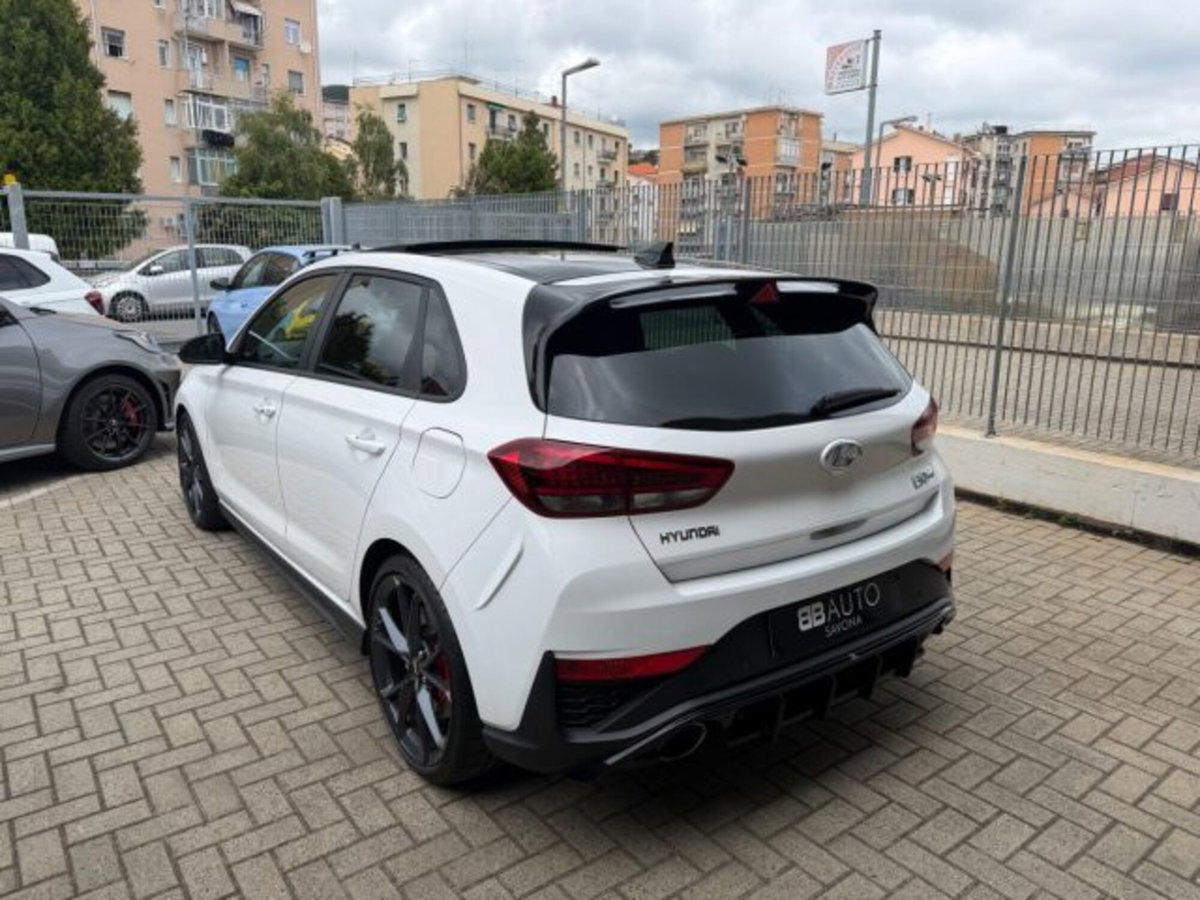 Hyundai i30 2.0 T-GDI 280 CV 5 porte DCT N Performance (9)