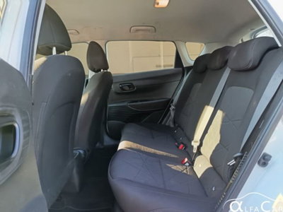 Hyundai Bayon 1.0 t-gdi 48V Xline imt (12)