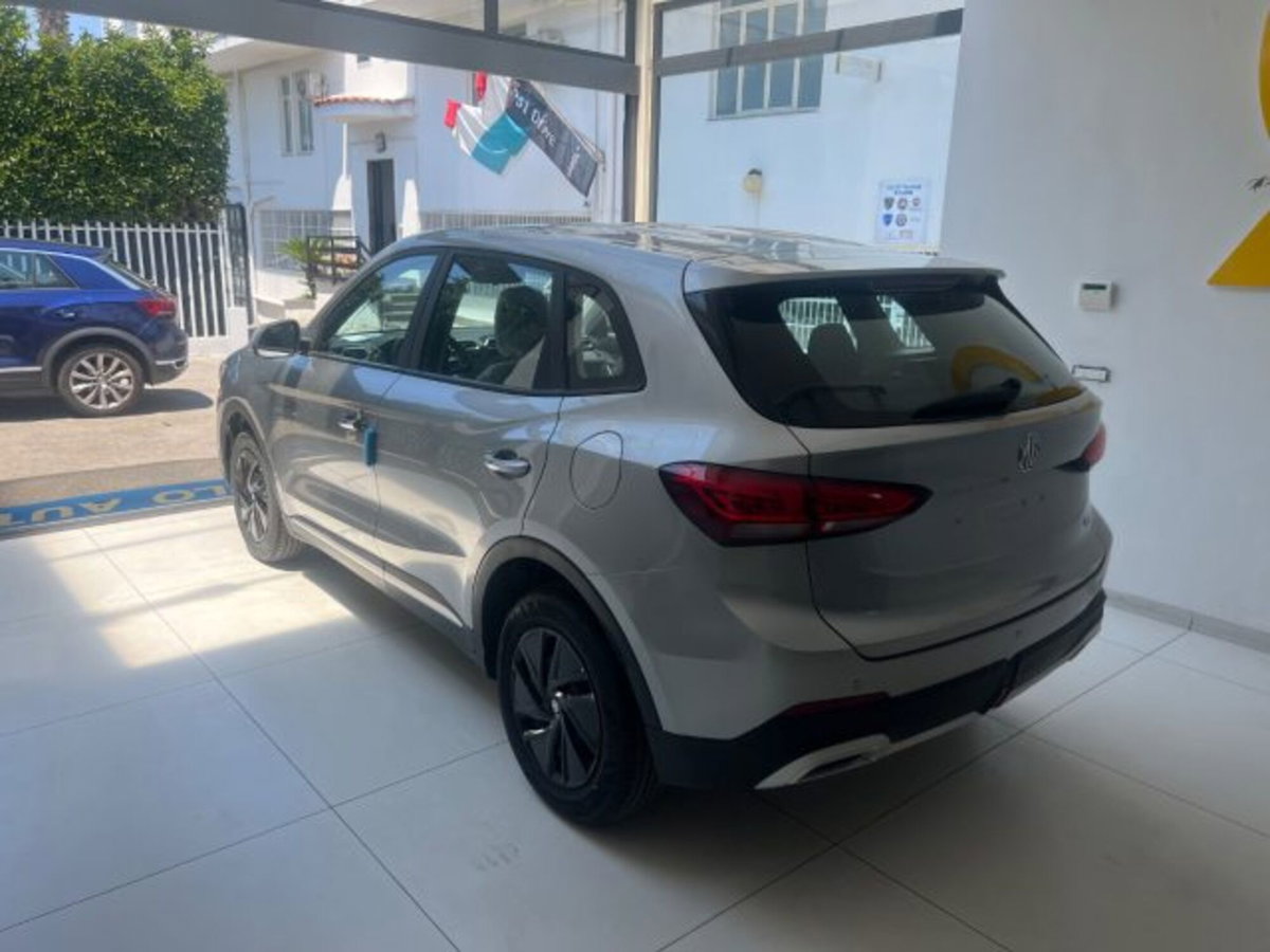 Mg ZS ZS 1.5 Luxury (10)