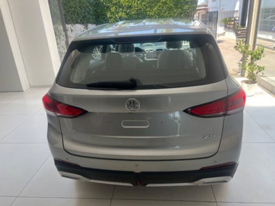 Mg ZS ZS 1.5 Luxury (11)
