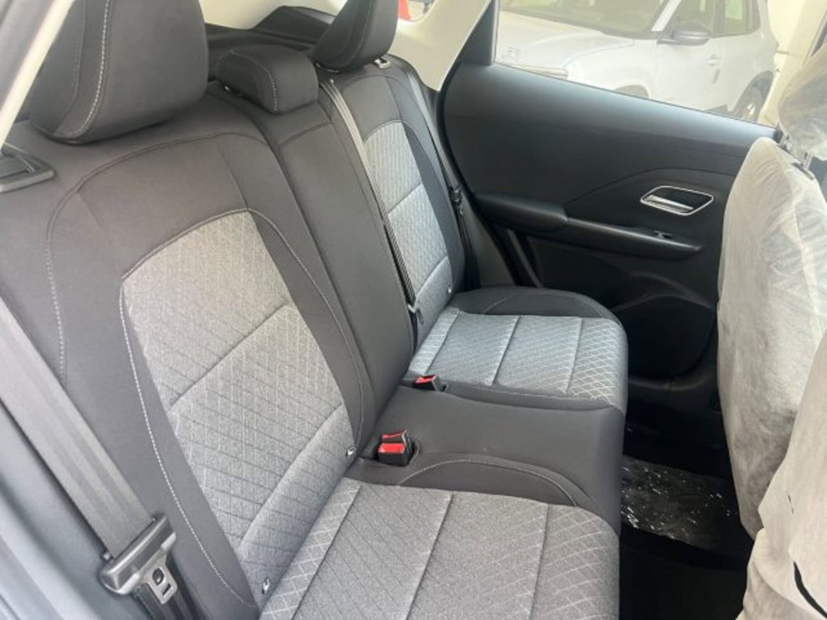 Mg ZS ZS 1.5 Luxury (14)