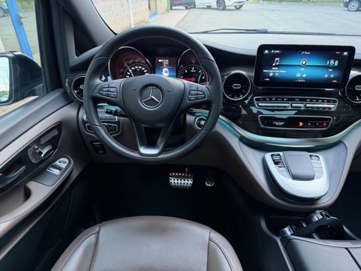 Mercedes-Benz Classe V Extralong 300 d Exclusive auto (10)