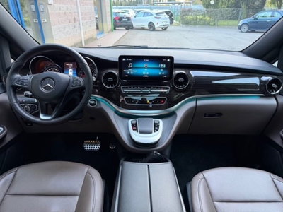 Mercedes-Benz Classe V Extralong 300 d Exclusive auto (11)