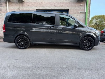 Mercedes-Benz Classe V Extralong 300 d Exclusive auto (2)