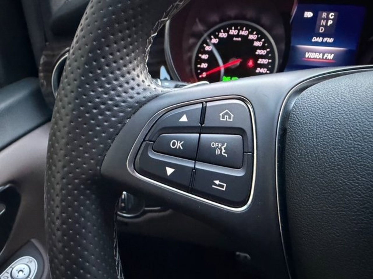 Mercedes-Benz Classe V Extralong 300 d Exclusive auto (20)