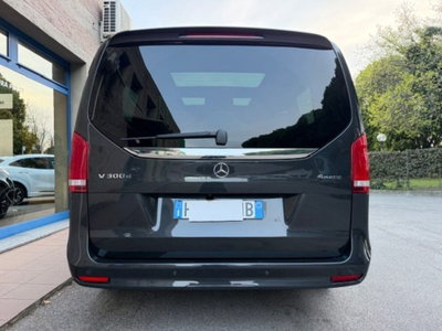 Mercedes-Benz Classe V Extralong 300 d Exclusive auto (5)