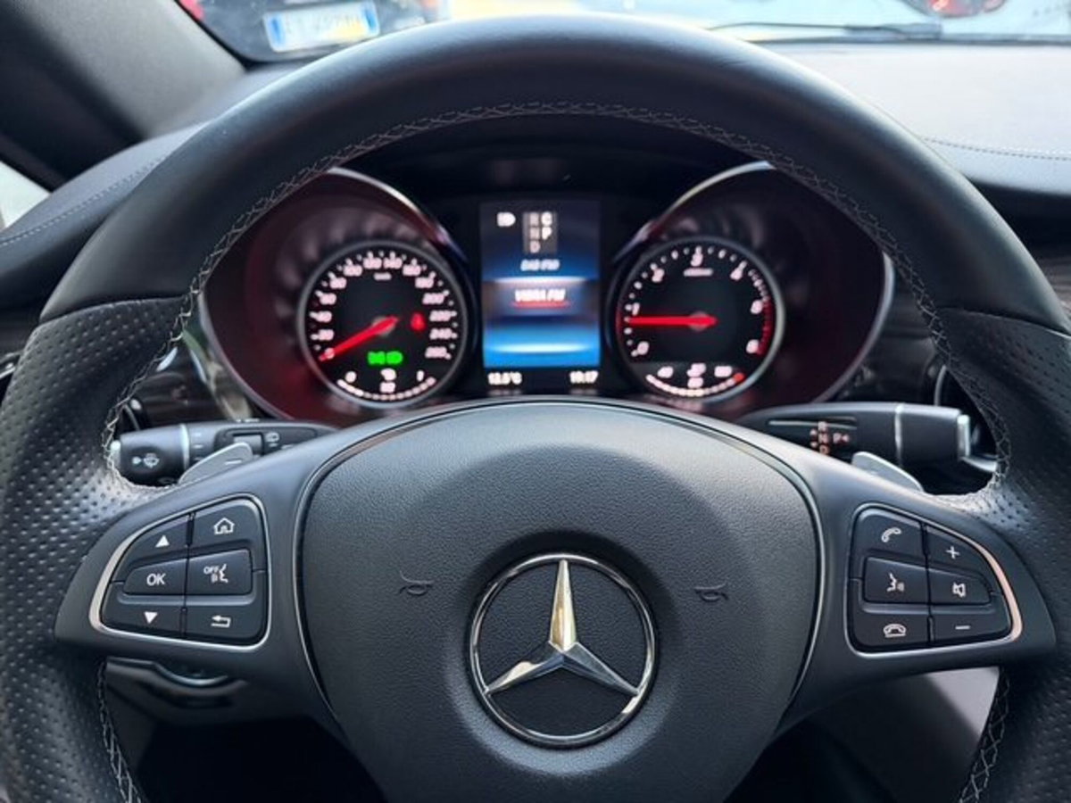 Mercedes-Benz Classe V Extralong 300 d Exclusive auto (6)