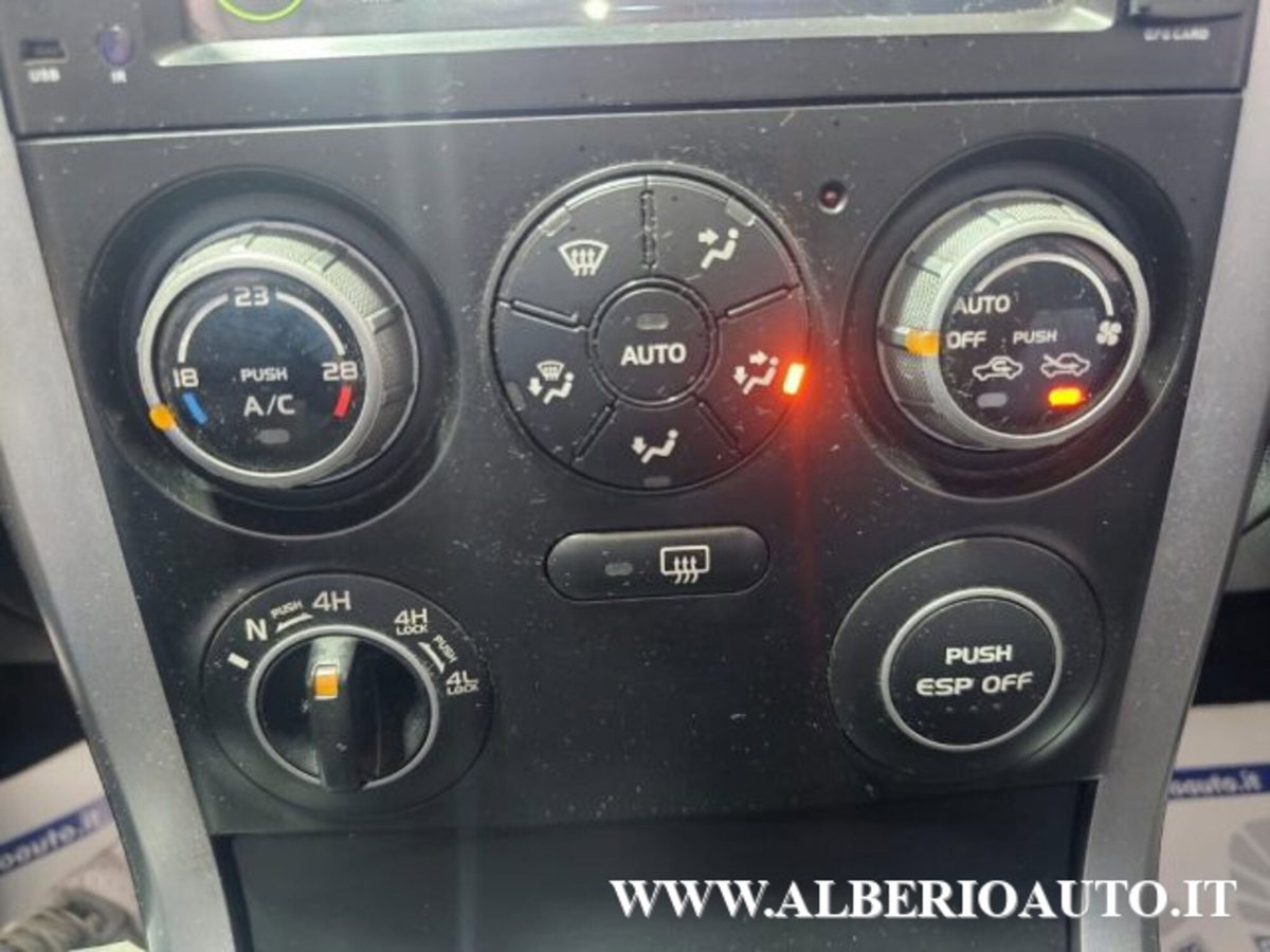Suzuki Grand Vitara 1.9 DDiS 5 porte Executive (20)