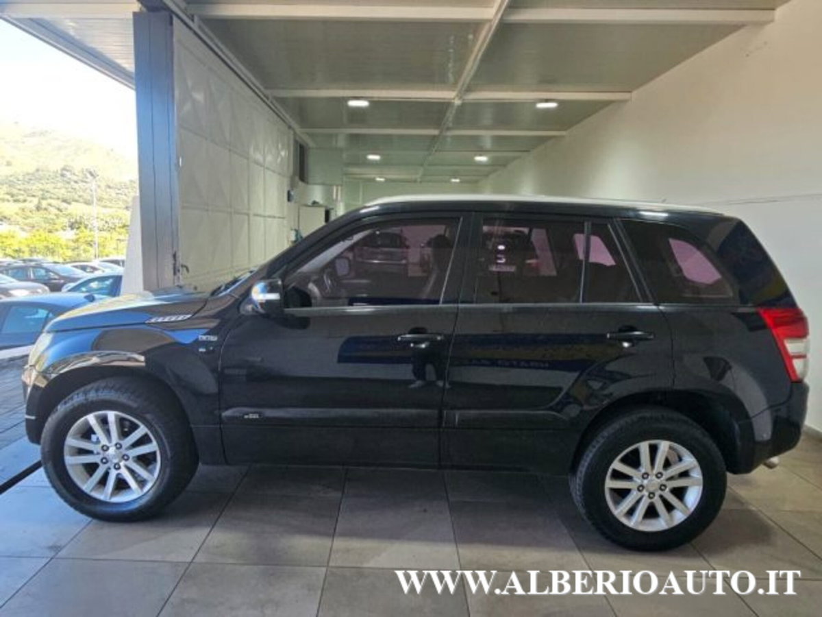 Suzuki Grand Vitara 1.9 DDiS 5 porte Executive (6)