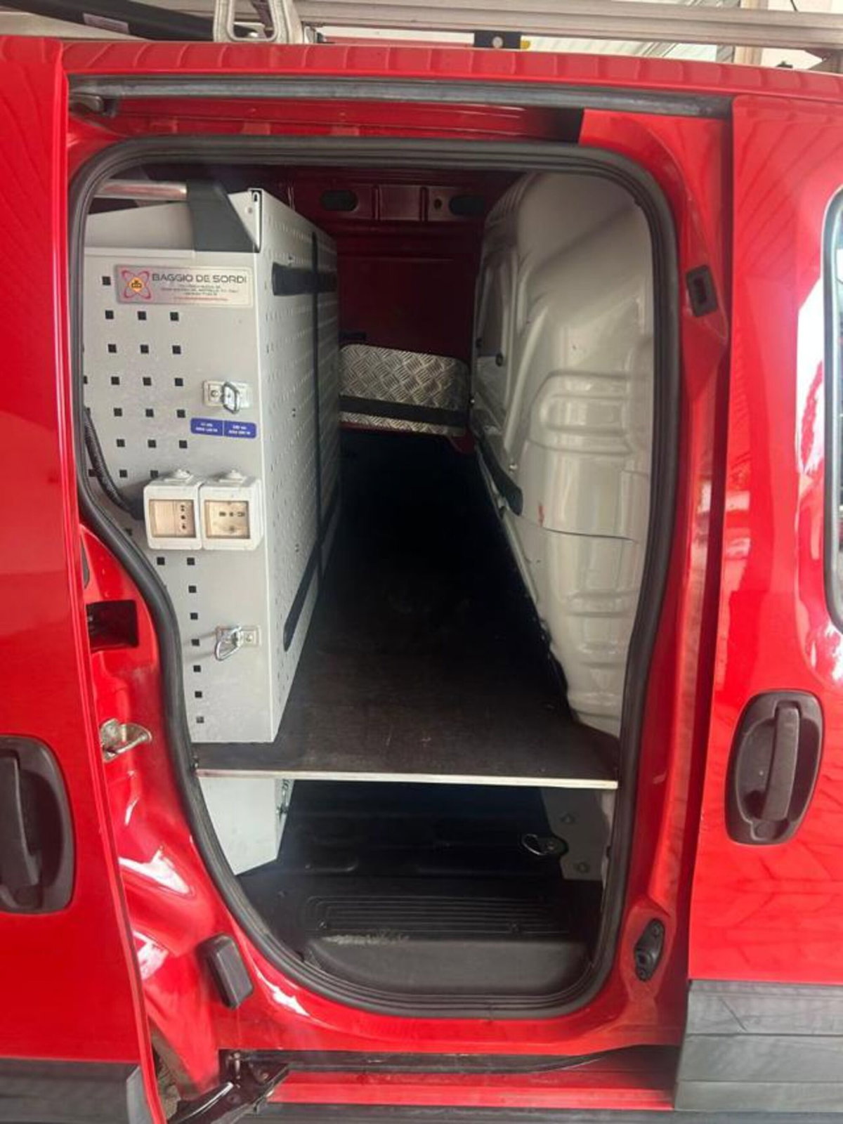 Fiat Fiorino Furgone cargo 1.3 mjt 95cv Adventure (10)