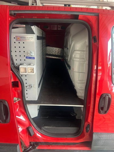 Fiat Fiorino Furgone cargo 1.3 mjt 95cv Adventure (10)