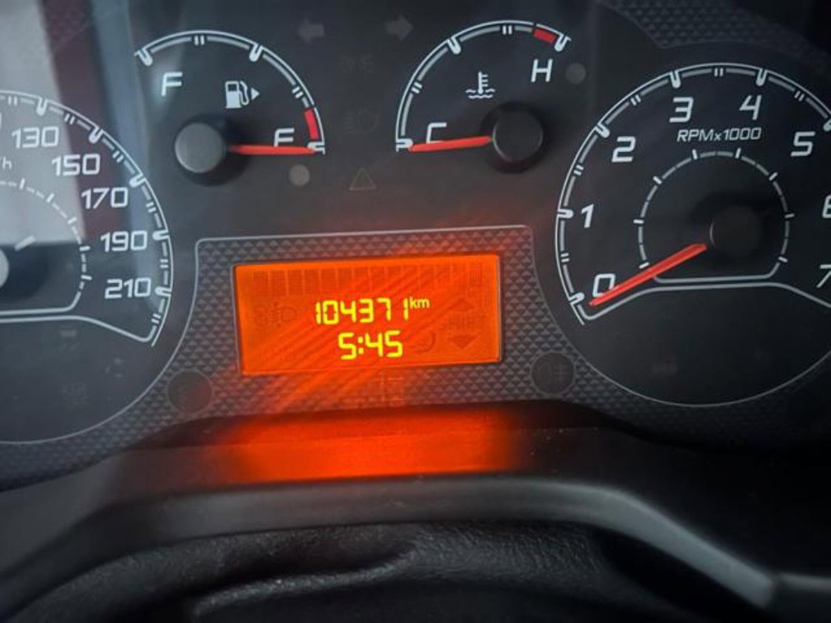 Fiat Fiorino Furgone cargo 1.3 mjt 95cv Adventure (8)