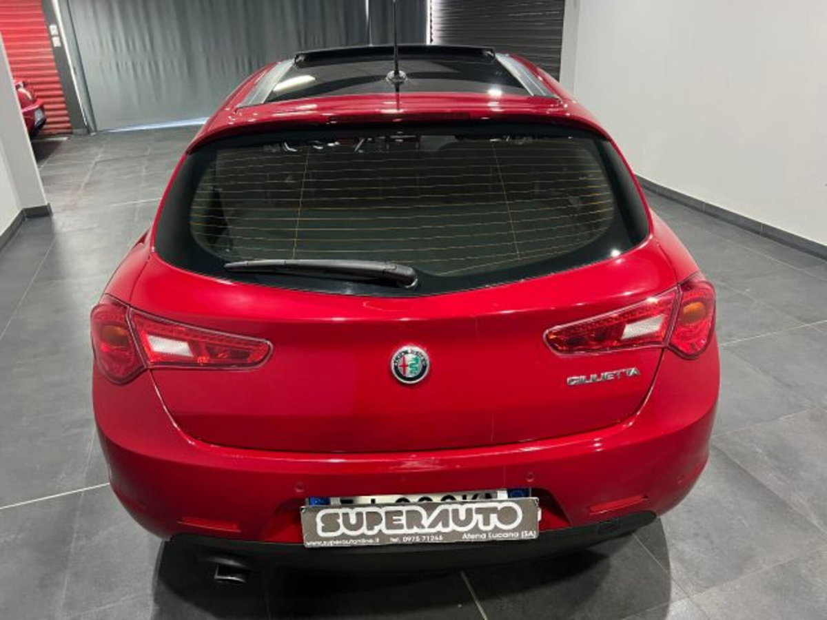 Alfa Romeo Giulietta 1.6 JTDm Super 120cv (4)