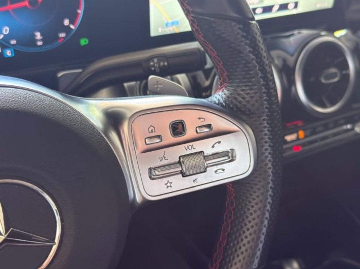 Mercedes-Benz GLB 200 d Automatic Premium (16)