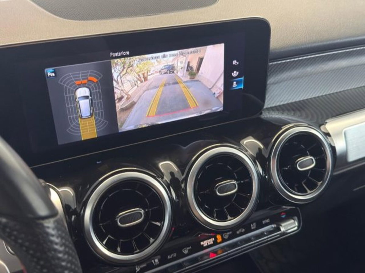Mercedes-Benz GLB 200 d Automatic Premium (9)