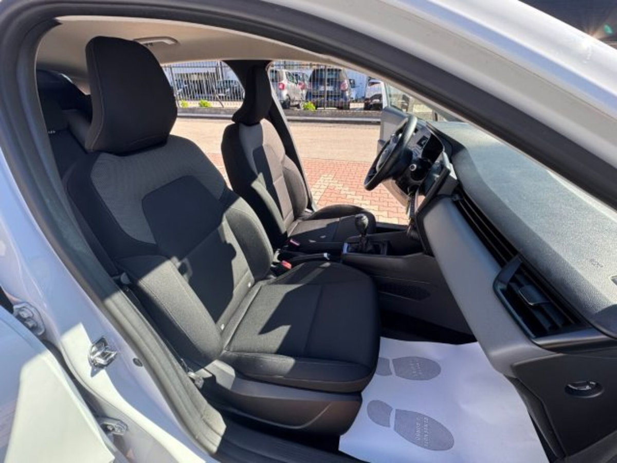 Renault Clio Blue dCi 85 CV 5 porte Business (20)