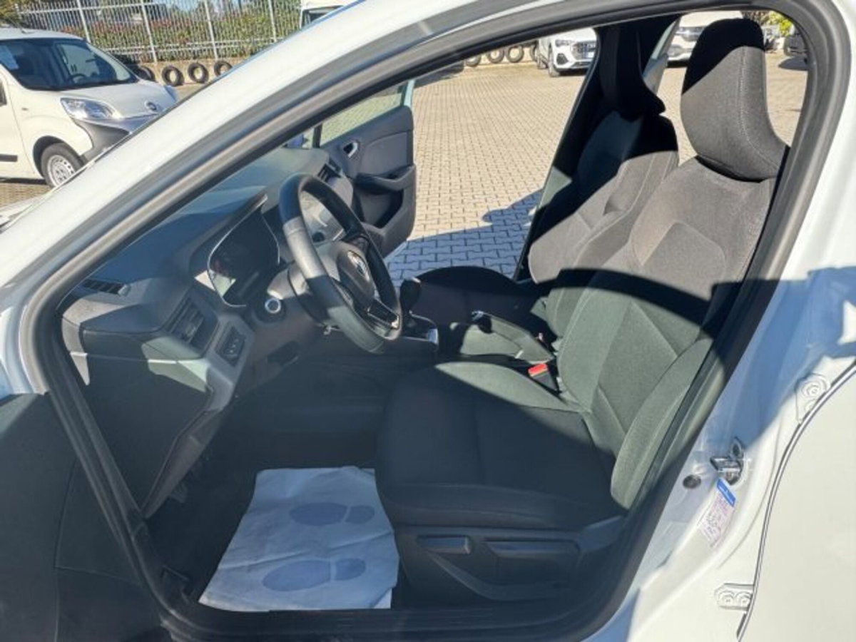 Renault Clio Blue dCi 85 CV 5 porte Business (9)