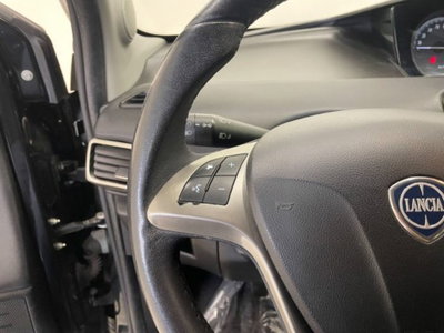 Lancia Ypsilon 1.2 69 CV 5 porte Gold (19)