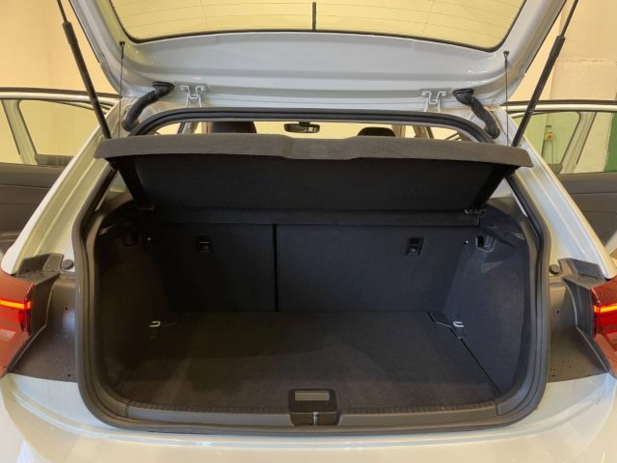 Volkswagen Polo 1.0 tsi Life 95cv dsg (13)
