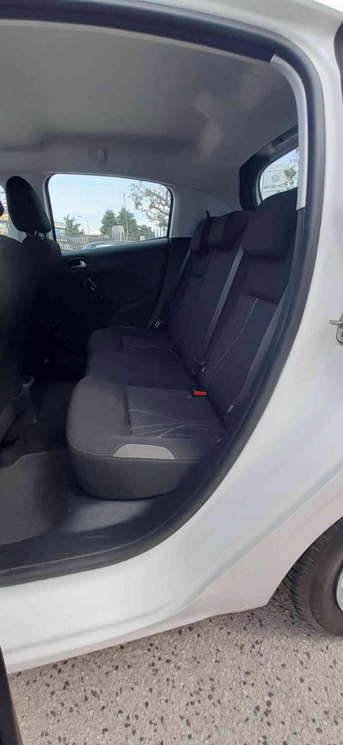 Peugeot 208 HDi 68 CV 5 porte Active (15)