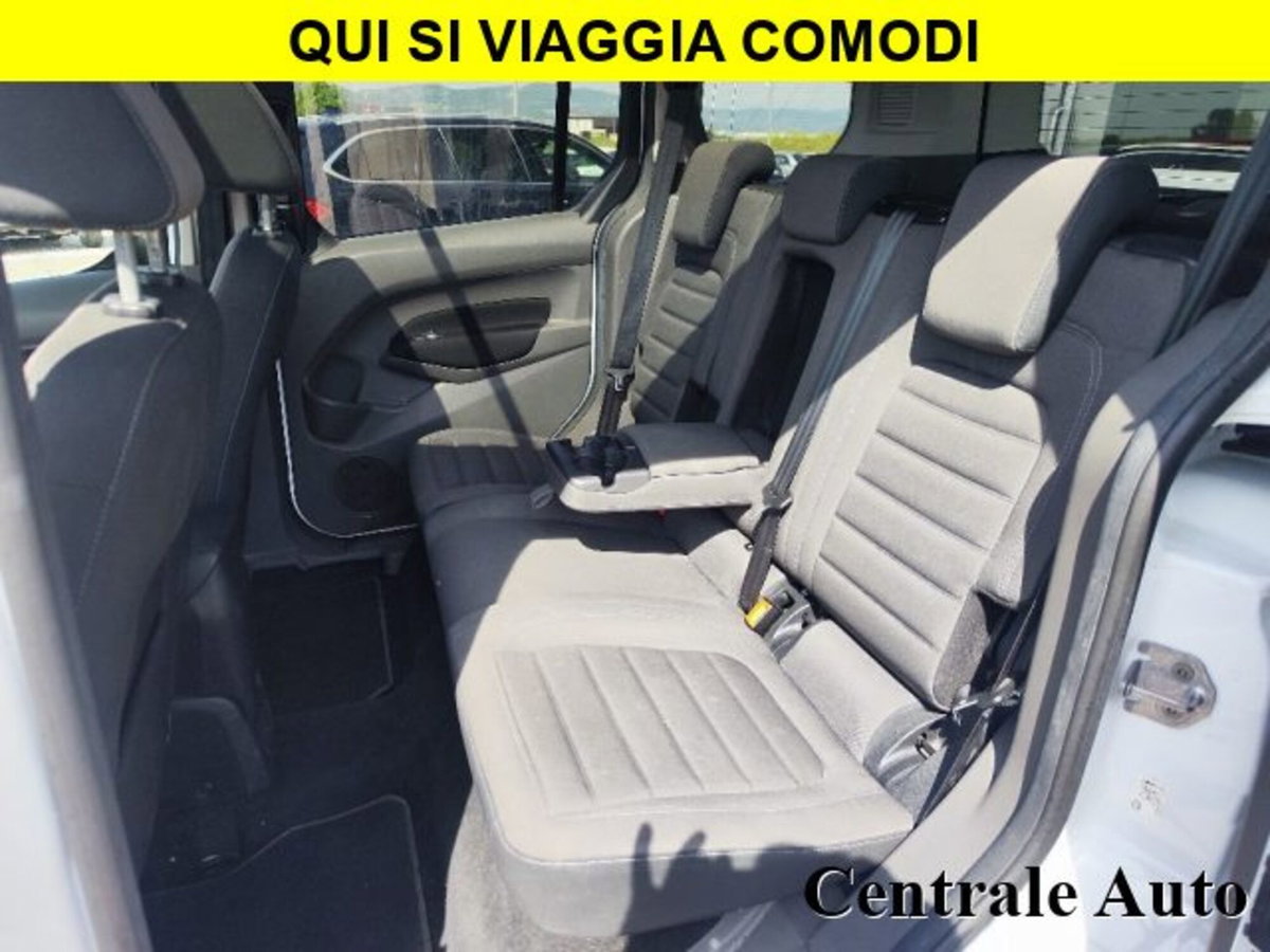 Ford Tourneo Connect 1.5 TDCi 120 CV Powershift Titanium (18)