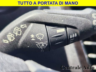 Ford Tourneo Connect 1.5 TDCi 120 CV Powershift Titanium (19)