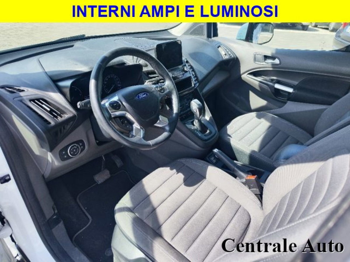 Ford Tourneo Connect 1.5 TDCi 120 CV Powershift Titanium (5)