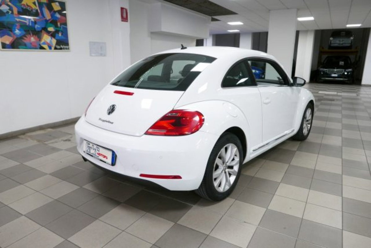 Volkswagen Maggiolino 1.2 TSI Design (4)